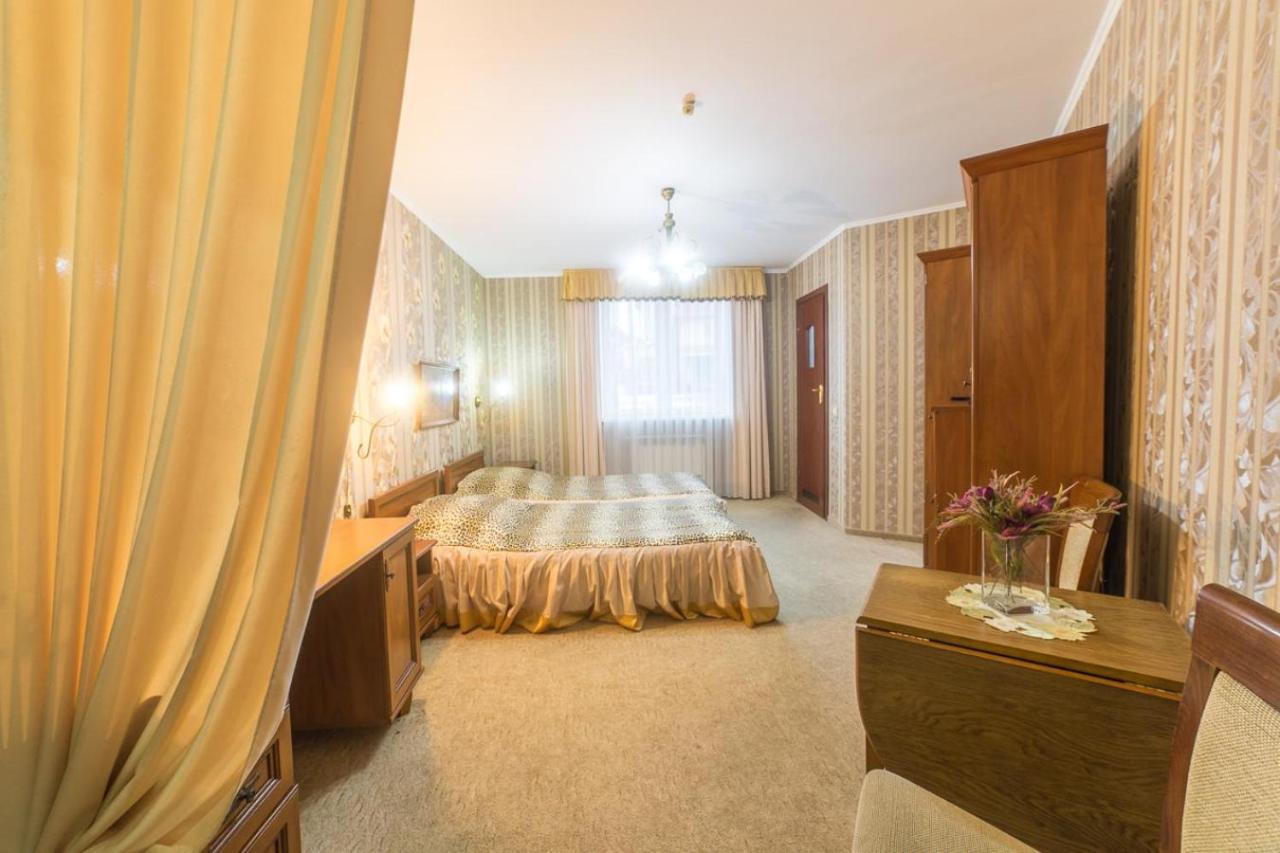 Hotel Premyer Truskavets Exteriör bild